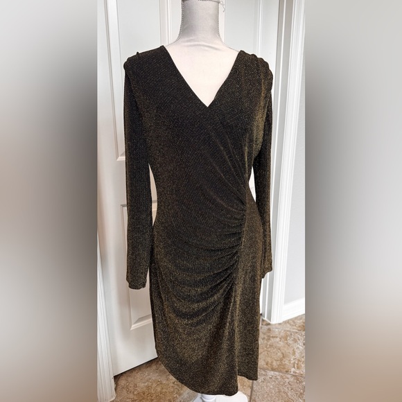 NEW DKNY Black with Metallic Gold Chain Design SZ 12 - Picture 1 of 6